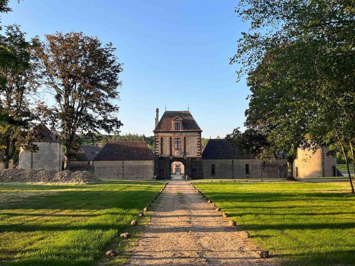 Chateau De La Riviere Pontgouin Exterior foto